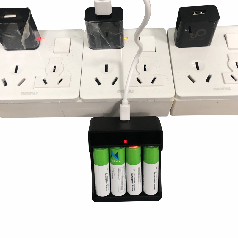 The new USB rechargeable battery charger newly launched by Lianguang requires only one socket and is